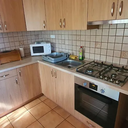 In - Balaton 41048 بيت للعطل