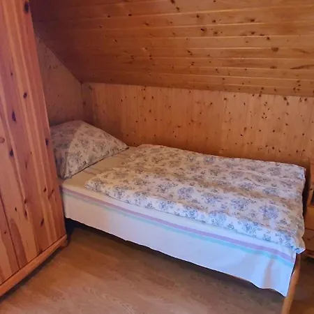 In - Balaton 41048 بيت للعطل Kőröshegy