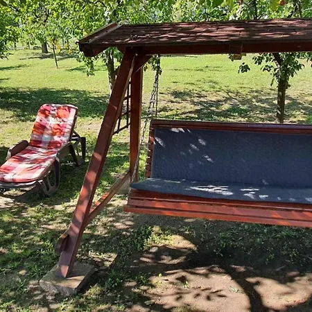 In - Balaton 41048 بيت للعطل *